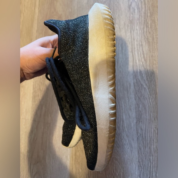 ADIDAS - Picture 3 of 4